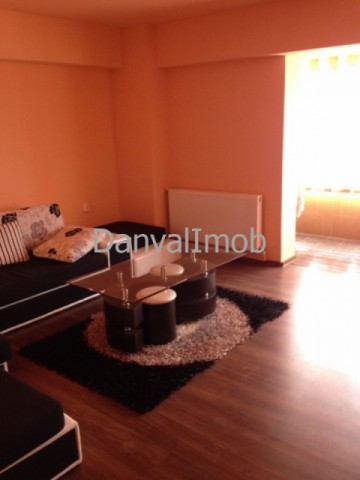 apartament-spatios-2-camere-zona-centrala-1